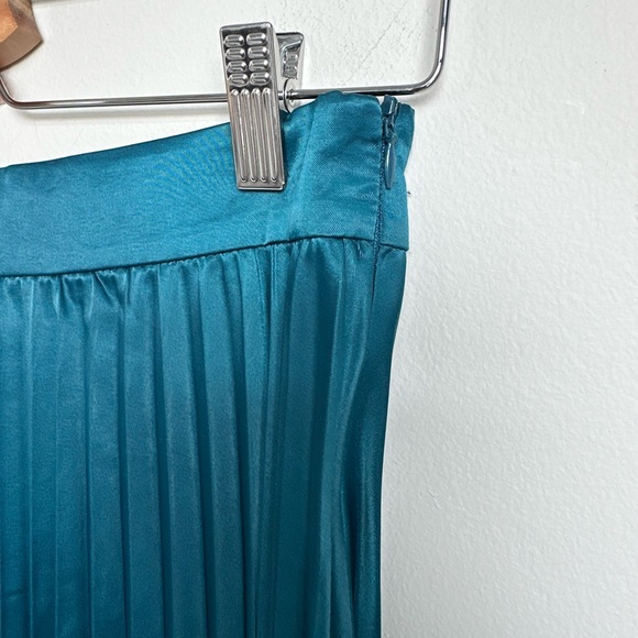Teal Midi Pleated Skirt Size S - Picture 3 of 7